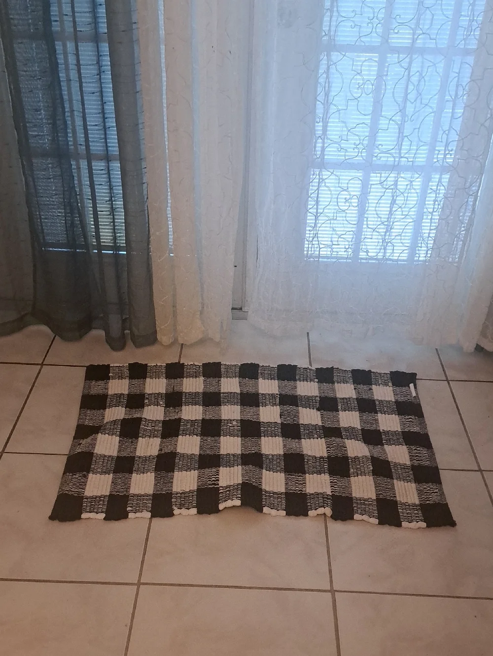 Hobby Lobby Black & White Check Plaid Woven Accent Rug 38